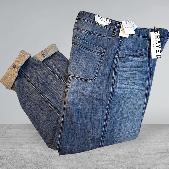 Women’s Frayed Denim Jeans distressed/whiskered sizes 32  Color Rainfall - Picture 1 of 7